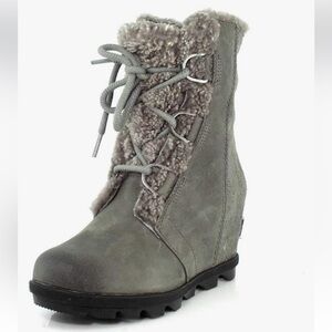 SOREL WOMEN'S JOAN OF ARCTIC™ WEDGE II SHEARLING BOOT in Quarry - 8.5